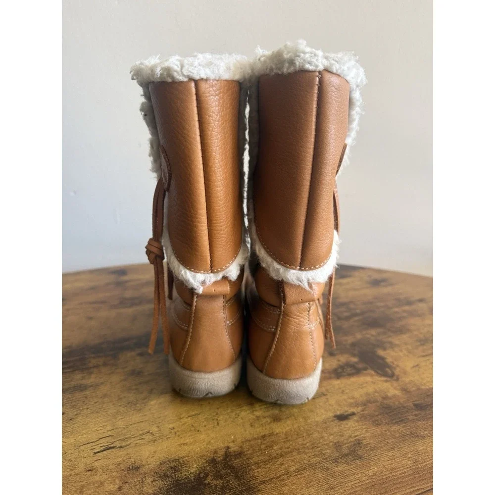 vintage mid-calf winter mukluk boot Made In Canada Women's Size 7